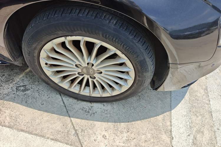 Used Audi A4L 2016 35 TFSI Automatic Standard Model Right Front Wheel Hub