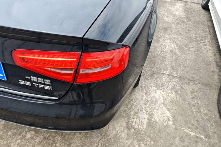 Used Audi A4L 2016 35 TFSI Collection Edition S line Comfort Model Right Rear Taillight