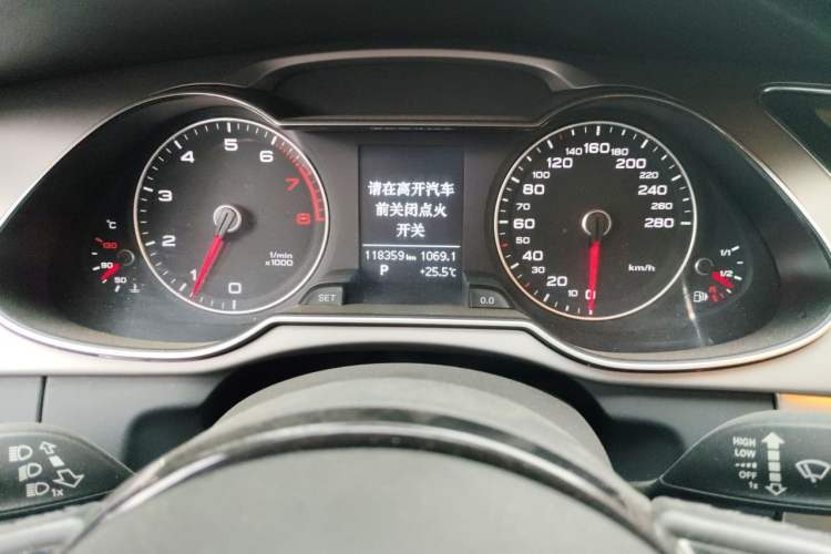 Used Audi A4L 2016 45 TFSI Collection Edition quattro Personalized Sports Model Instrument Cluster