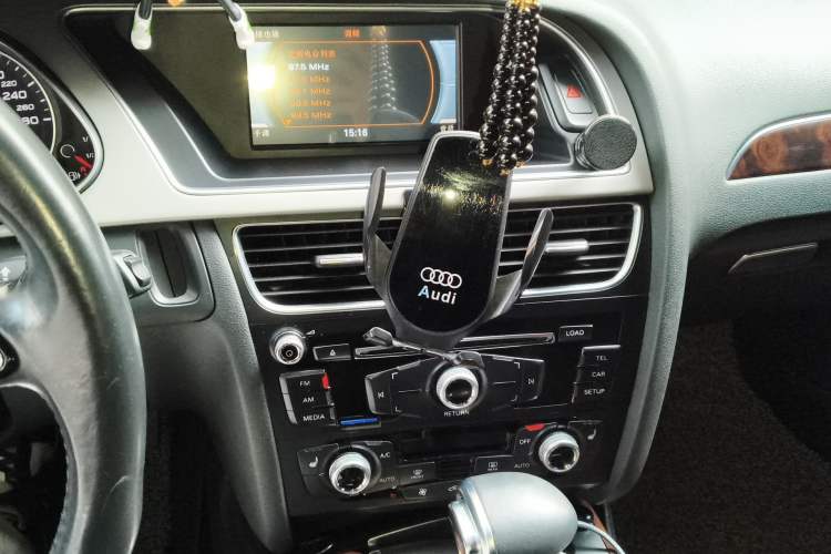 Used Audi A4L 2016 35 TFSI Collection Edition S line Comfort Model Audio And AC Panel