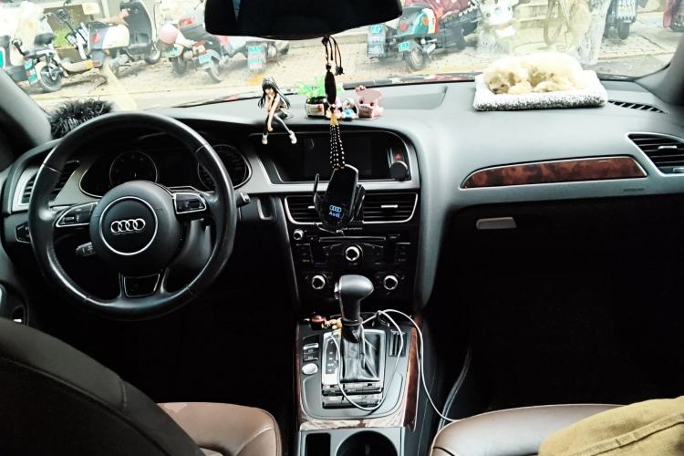 Used Audi A4L 2016 35 TFSI Collection Edition S line Comfort Model Center Console