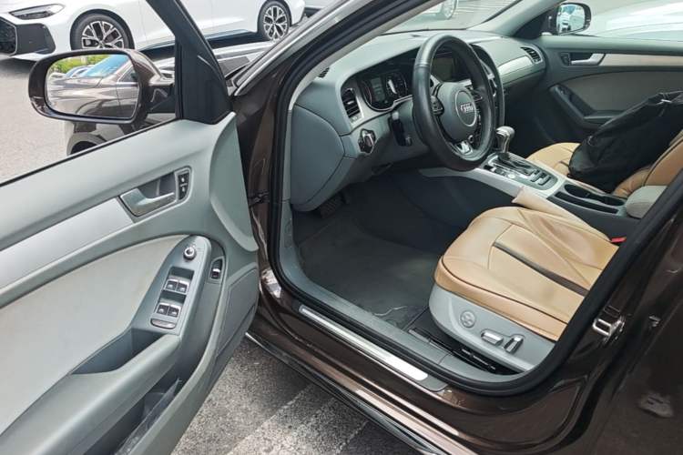 Used Audi A4L 2016 35 TFSI Collector's Edition Automatic Standard Model Driver Seat