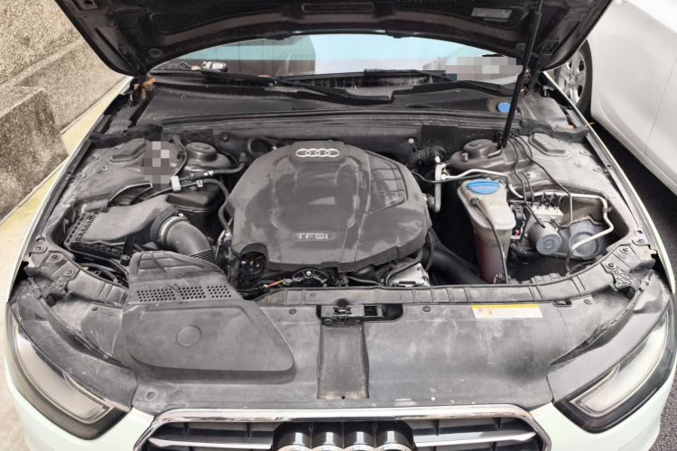 Used Audi A4L 2016 35 TFSI Collector's Edition Automatic Standard Model Engine Bay