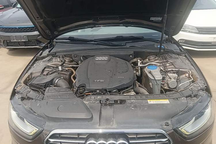 Used Audi A4L 2016 35 TFSI Collector's Edition Automatic Standard Model Engine Bay