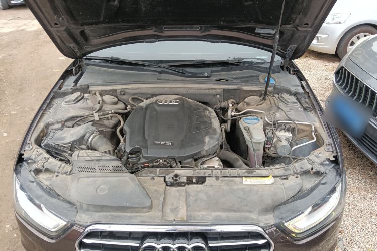 Used Audi A4L 2016 35 TFSI Collector's Edition Automatic Standard Model Engine Bay