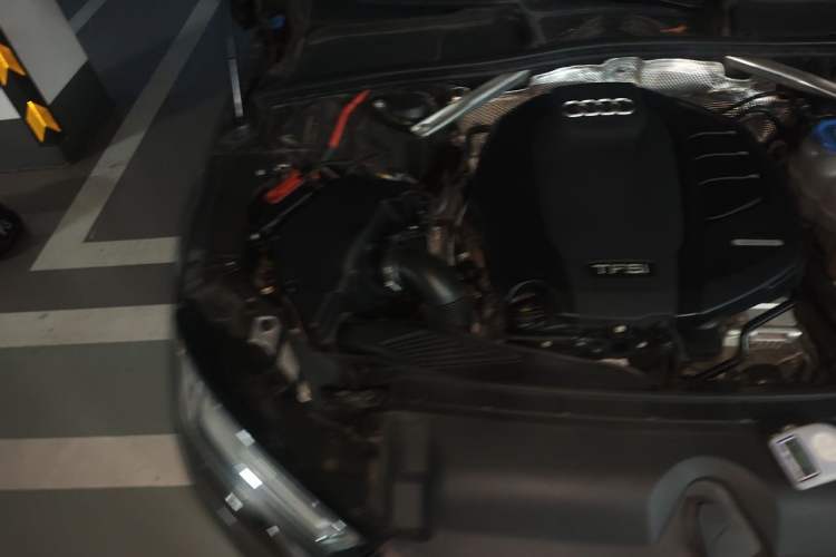 Used Audi A4L 2016 35 TFSI Collector's Edition Automatic Standard Model Engine Bay Right