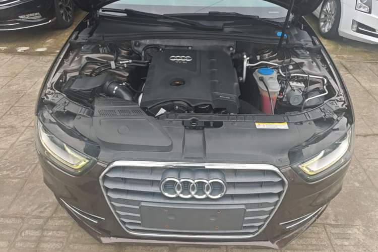 Used Audi A4L 2016 30 TFSI Collector's Edition Automatic Comfort Model Engine Bay