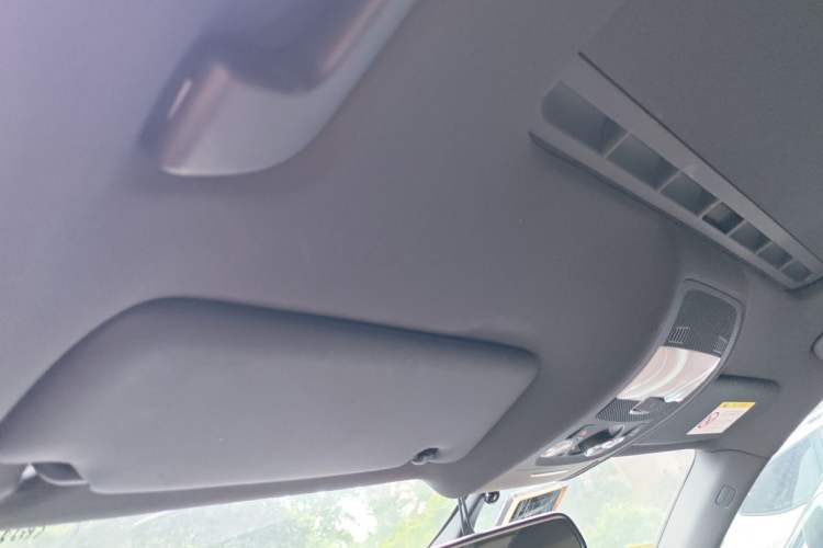 Used Audi A4L 2016 35 TFSI Automatic Comfort Model Headliner