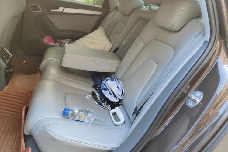 Used Audi A4L 2016 35 TFSI Collector's Edition Automatic Standard Model Left Rear Seat