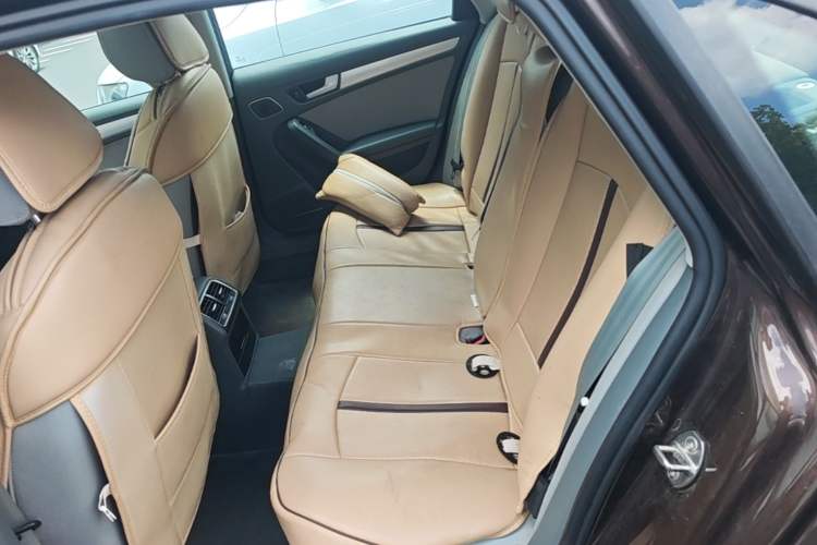 Used Audi A4L 2016 35 TFSI Collector's Edition Automatic Standard Model Left Rear Seat