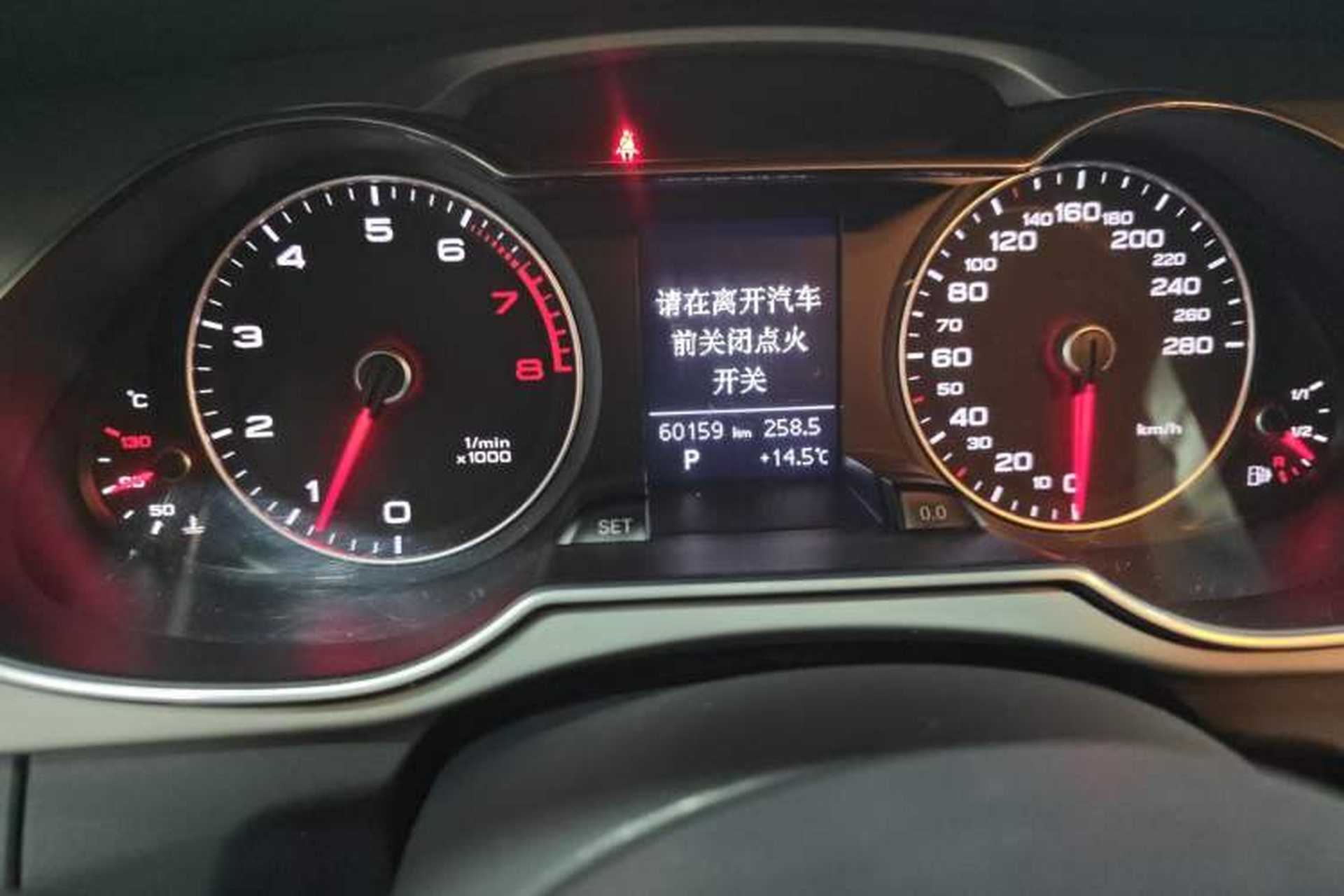 Used Audi A4L 2016 35 TFSI Collector's Edition Automatic Standard Model Odometer Close Up