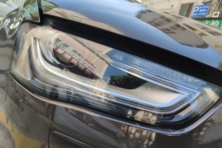 Used Audi A4L 2016 35 TFSI Collector's Edition Automatic Standard Model Right Front Headlight