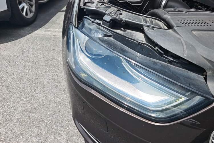 Used Audi A4L 2016 35 TFSI Collector's Edition Automatic Standard Model Right Front Headlight