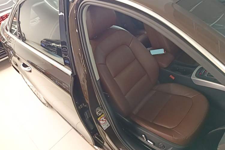 Used Audi A4L 2016 35 TFSI Collector's Edition Automatic Standard Model Right Front Seat