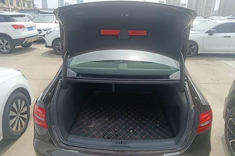 Used Audi A4L 2016 35 TFSI Collector's Edition Automatic Standard Model Trunk