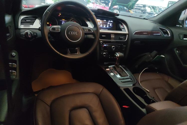 Used Audi A4L 2016 35 TFSI Collection Edition S line Comfort Model Center Console