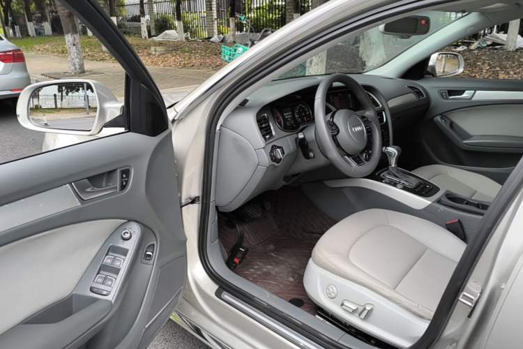 Used Audi A4L 2016 35 TFSI Collector's Edition Automatic Standard Model Driver Seat