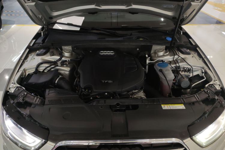 Used Audi A4L 2016 35 TFSI Collection Edition S line Comfort Model Engine Bay