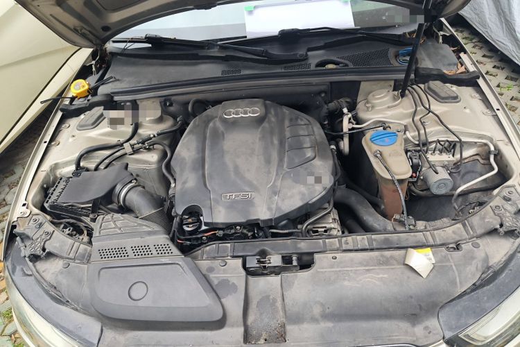 Used Audi A4L 2016 35 TFSI Automatic Comfort Model Engine Bay