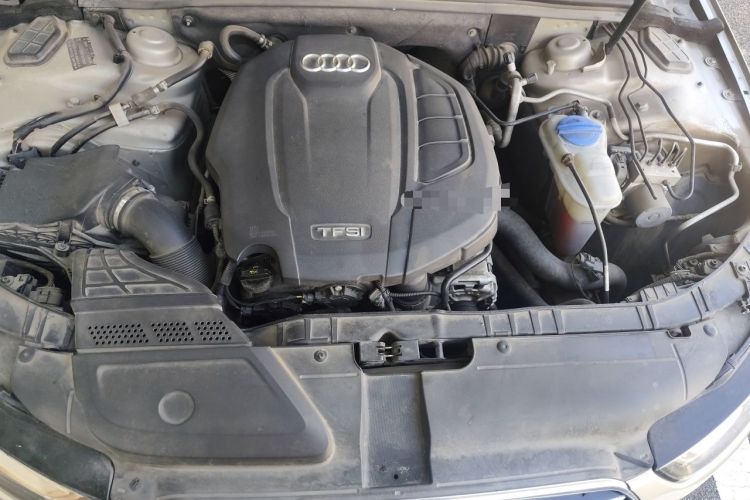 Used Audi A4L 2016 35 TFSI Collection Edition S line Comfort Model Engine Bay