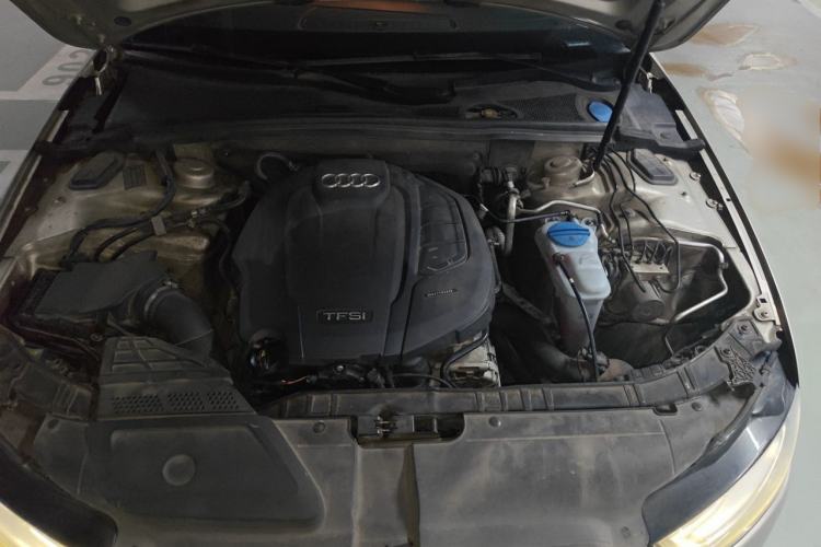 Used Audi A4L 2016 35 TFSI Automatic Sport Edition Engine Bay