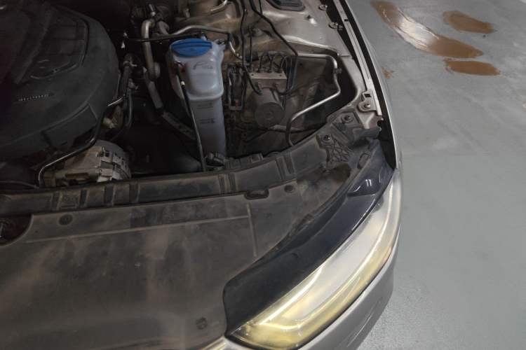Used Audi A4L 2016 35 TFSI Automatic Sport Edition Engine Bay Left