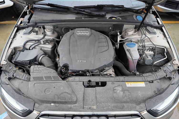 Used Audi A4L 2016 35 TFSI Collector's Edition Automatic Standard Model Engine Bay