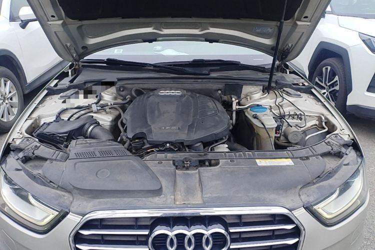 Used Audi A4L 2016 35 TFSI Automatic Comfort Model Engine Bay