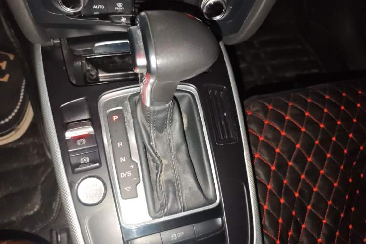 Used Audi A4L 2016 35 TFSI Collector's Edition Automatic Standard Model Gear Lever