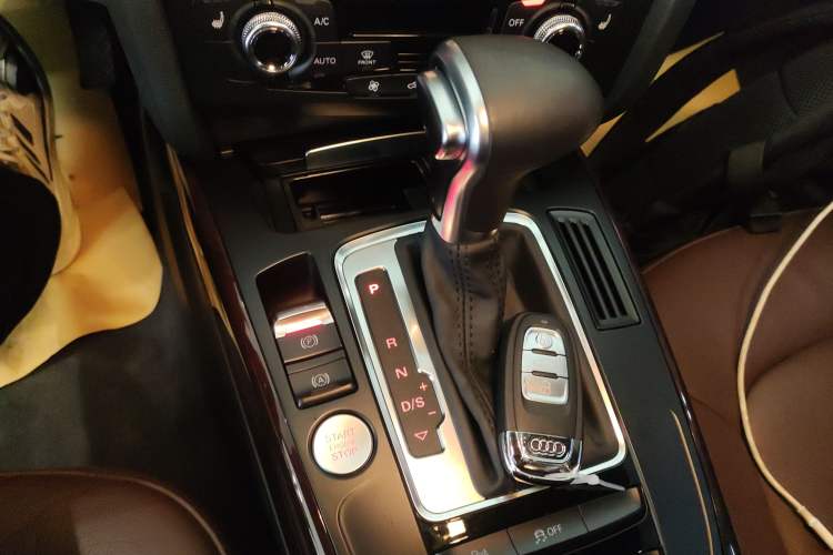 Used Audi A4L 2016 35 TFSI Collection Edition S line Comfort Model Gear Lever