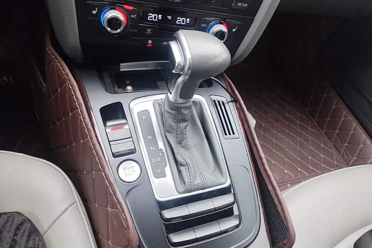 Used Audi A4L 2016 35 TFSI Automatic Comfort Model Gear Lever