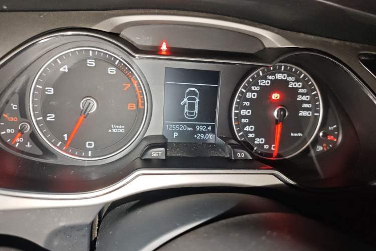 Used Audi A4L 2016 35 TFSI Collector's Edition Automatic Standard Model Instrument Cluster