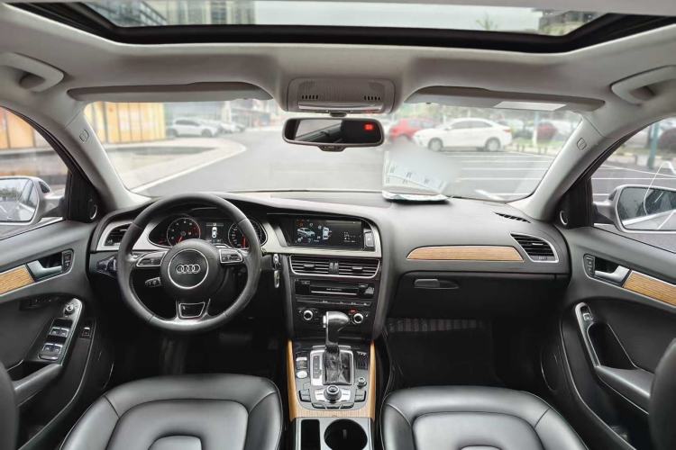Used Audi A4L 2016 35 TFSI Luxury Automatic Interior 1