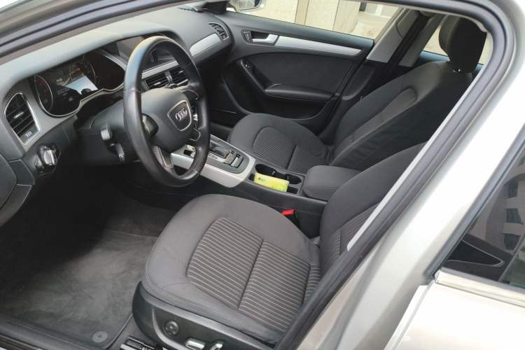 Used Audi A4L 2016 30 TFSI Collector's Edition Automatic Comfort Model Left Front Seat