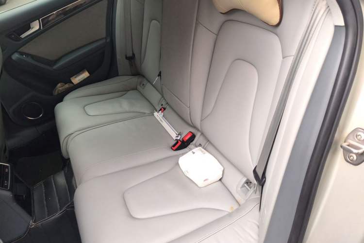 Used Audi A4L 2016 35 TFSI Automatic Comfort Model Left Rear Seat