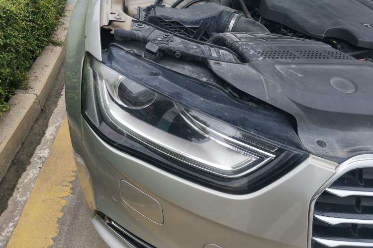 Used Audi A4L 2016 35 TFSI Collector's Edition Automatic Standard Model Right Front Headlight