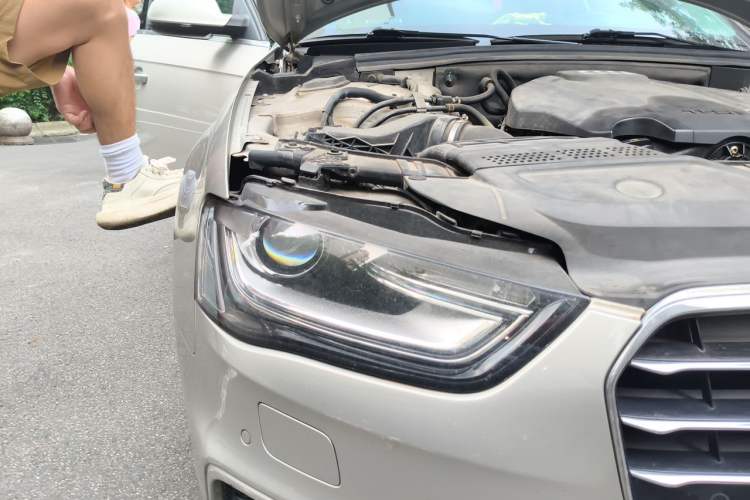 Used Audi A4L 2016 35 TFSI Automatic Comfort Model Right Front Headlight
