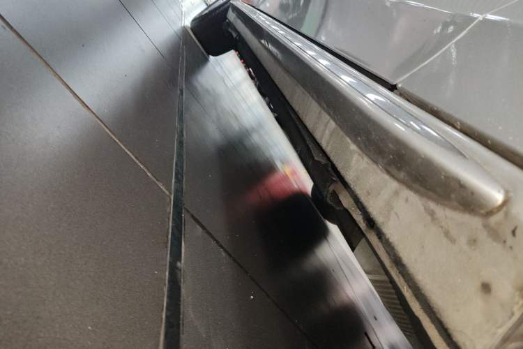 Used Audi A4L 2016 35 TFSI Automatic Standard Model Right Side Sill