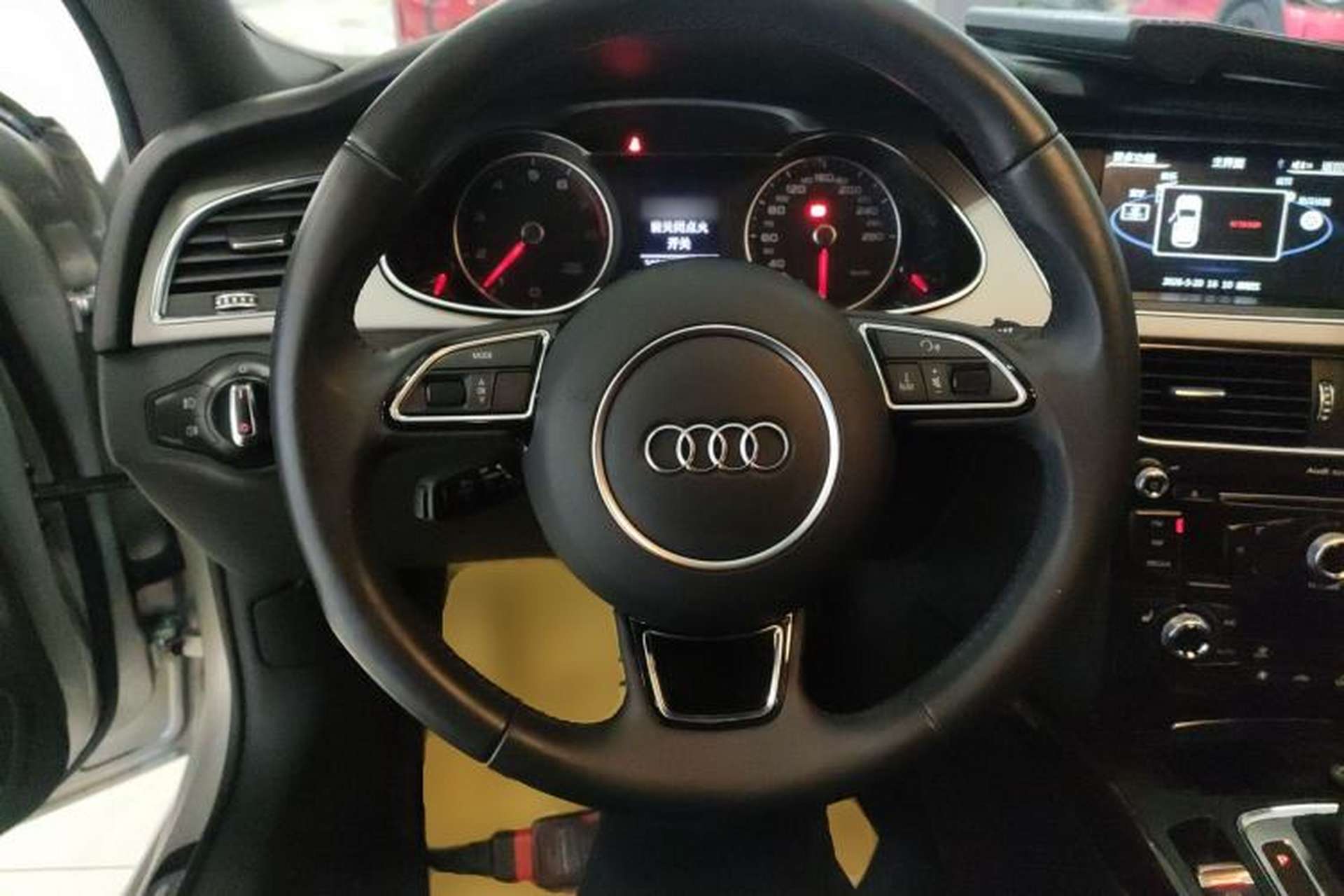 Used Audi A4L 2016 35 TFSI Collection Edition S line Comfort Model Steering Wheel