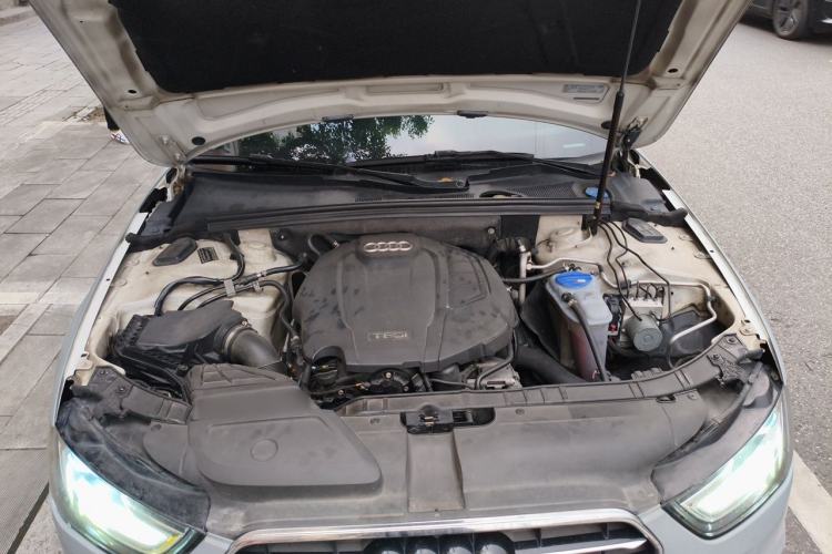 Used Audi A4L 2016 35 TFSI Automatic Comfort Model Engine Bay