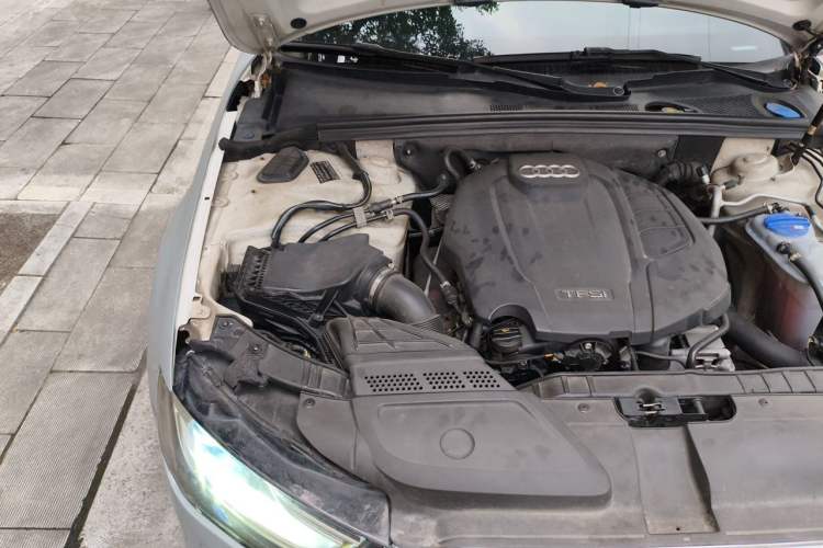 Used Audi A4L 2016 35 TFSI Automatic Comfort Model Engine Bay Right