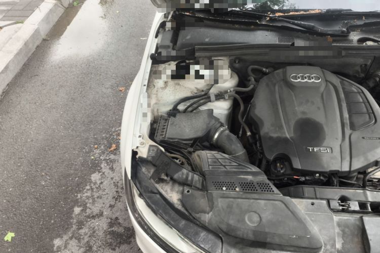 Used Audi A4L 2016 35 TFSI Collector's Edition Automatic Standard Model Engine Bay Right