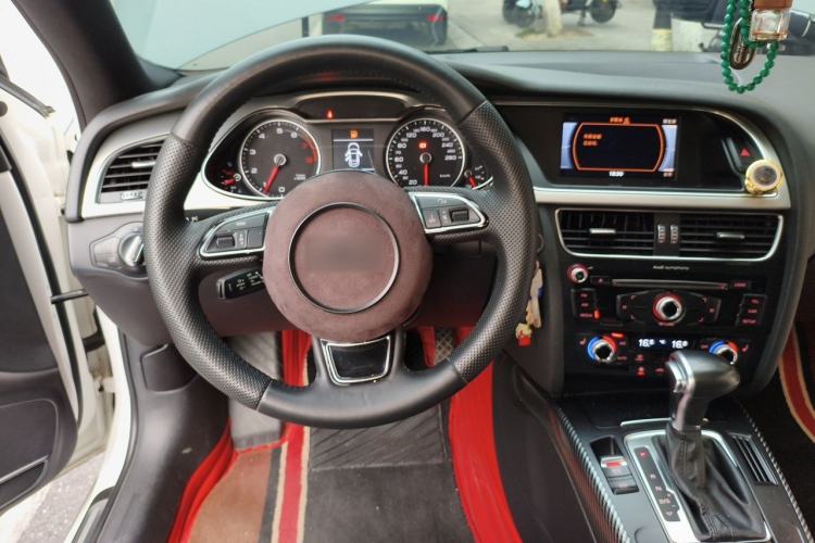 Used Audi A4L 2016 35 TFSI Automatic Comfort Model Steering Wheel