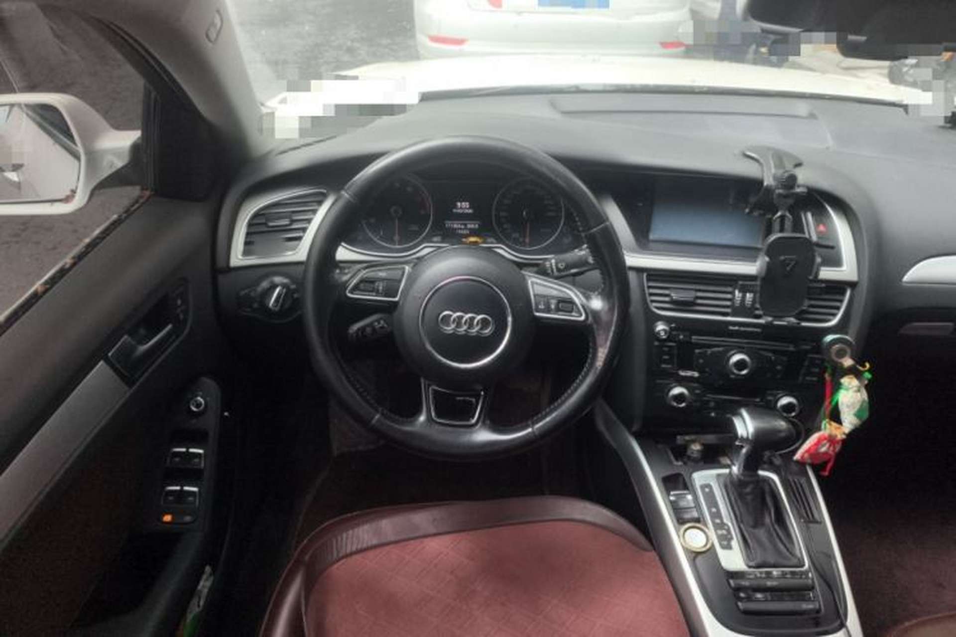 Used Audi A4L 2016 35 TFSI Collector's Edition Automatic Standard Model Steering Wheel
