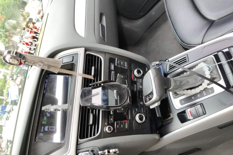 Used Audi A4L 2016 35 TFSI Collection Edition S line Comfort Model Audio And AC Panel