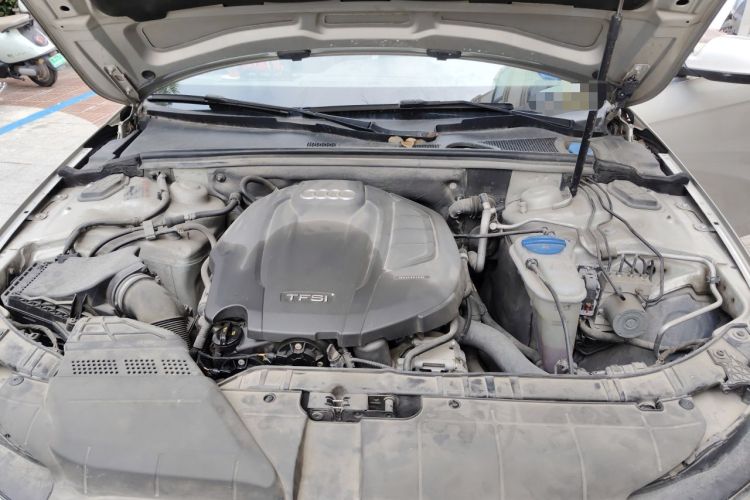 Used Audi A4L 2016 35 TFSI Collection Edition S line Comfort Model Engine Bay