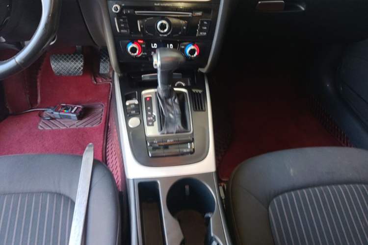 Used Audi A4L 2016 35 TFSI Collector's Edition Automatic Standard Model Gear Lever