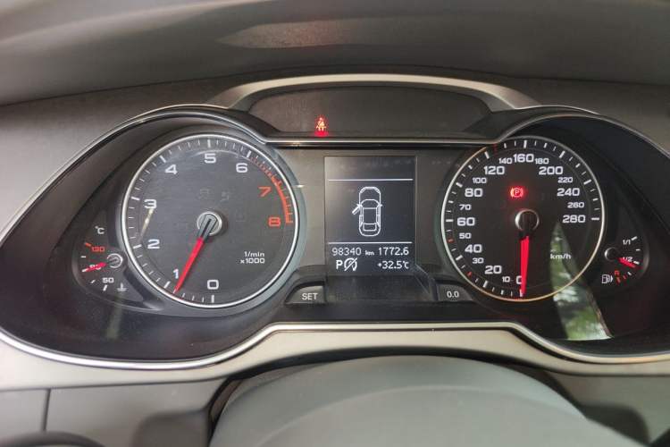 Used Audi A4L 2016 35 TFSI Collector's Edition Automatic Standard Model Instrument Cluster