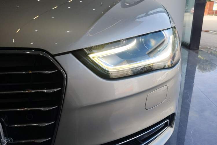 Used Audi A4L 2016 35 TFSI Collector's Edition Automatic Standard Model Left Front Headlight