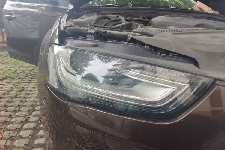 Used Audi A4L 2016 35 TFSI Collector's Edition Automatic Standard Model Right Front Headlight